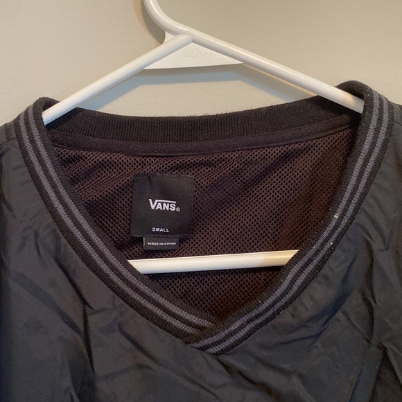 Vans pull-over rain jacket - Picture 3 of 3
